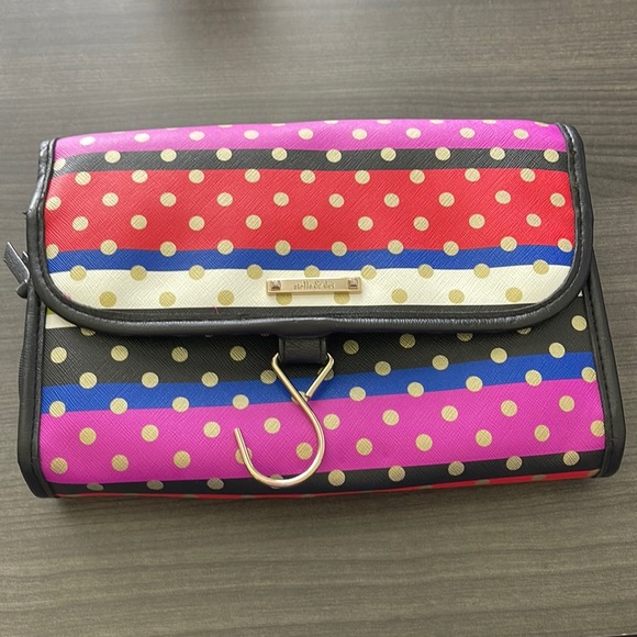 Stella & Dot Handbags - Stella & Dot hanging make up/toiletries bag